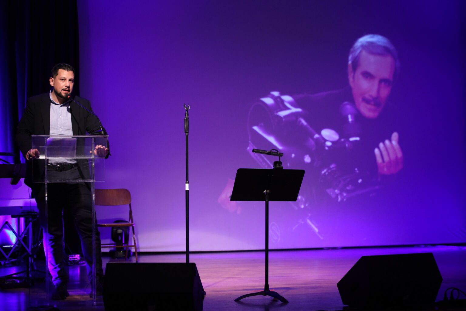 Με μεγάλη επιτυχία πραγματοποιήθηκε η εκδήλωση «10 Χρόνια χωρίς τον Νίκο Φώσκολο»