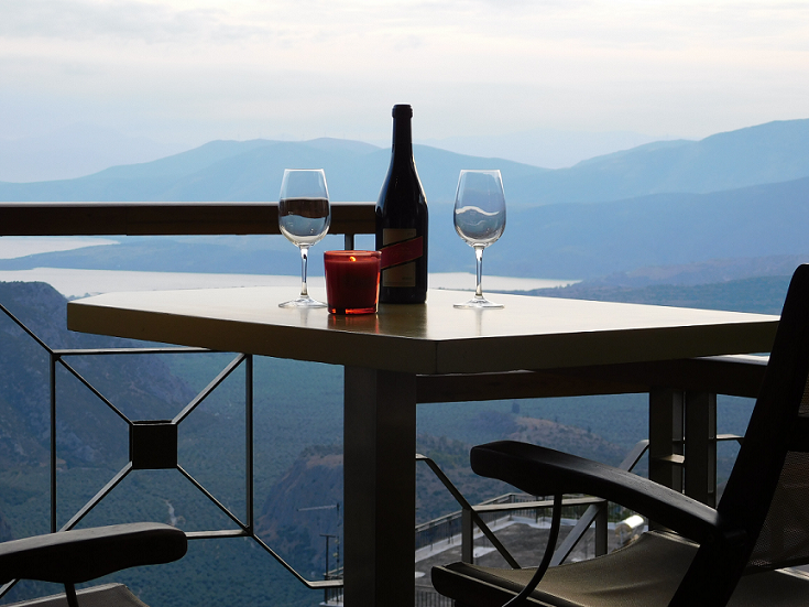 Του Αγίου Βαλεντίνου στους Δελφούς, για μοναδικές στιγμές αγάπης &amp; έρωτα