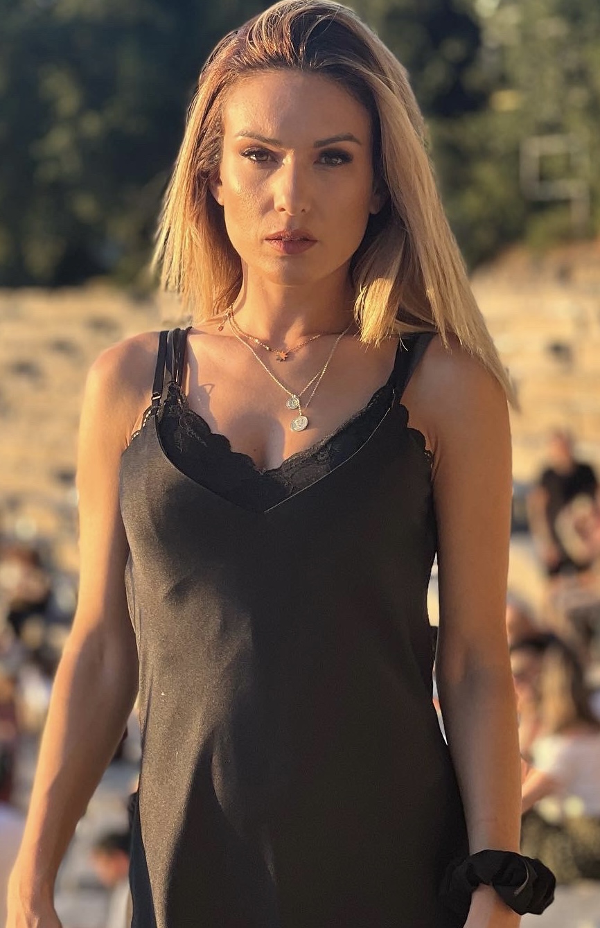 11A4DAF2 78D2 471D A34F 265C2E76E0BE