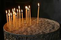 Τα κλαρίνα, τα κεριά και άντε γεια… Παλαμά!