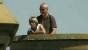 Η κυρία Δήμαρχος κάνει σεξ στον πύργο!!!