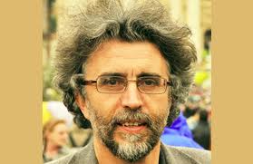 "Γιά να εκλεγείς χρειάζονται πολλοί σταυροί, γιά να θάψεις μιά υπόθεση, αρκεί ένας"