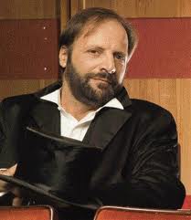 «Η φετινή χρονιά στην τηλεόραση θα είναι μπουρδέλο»