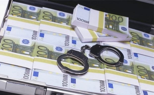 Δύο δισ. ευρώ "θαμμένα" σε 77 λογαριασμούς!!!