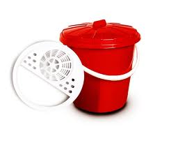 Τα ταμεία… στον κουβά!