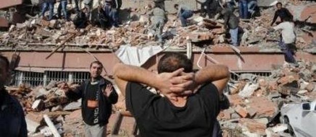 Φονικός σεισμός 7,6 Ρίχτερ στην Τουρκία