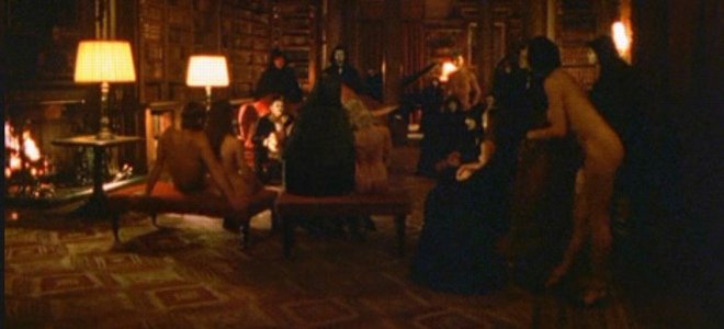 Ασύλληπτα σεξουαλικά όργια σε ιερό χώρο