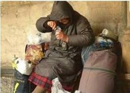 45χρονη λύγισε εξαντλημένη από ασιτία!!!