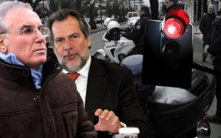 Ο Κίμων Κουλούρης παρέσυρε και τραυμάτισε αστυνομικό και είναι ελεύθερος!