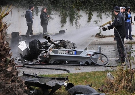 Daily Mail: Κυκλοφορούν ακόμη Φεράρι στην Ελλάδα;