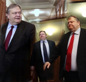 «ΤΡΕΧΕΙ» μόνος του ο Μπενίτο…