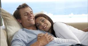 Πέντε αστεία που δεν πρέπει να πεις στο σύντροφό σου!