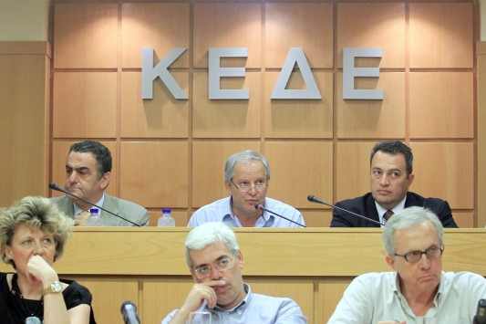 Προειδοποιούν με στάση πληρωμών… στους Δήμους!!!