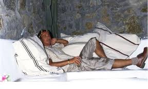 "Νοσοκόμος" του Λαυρεντιάδη ο Λάκης Γαβαλάς στον Κορυδαλλό