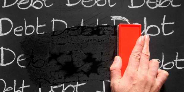 "Νίκη των πολιτών η ακύρωση κάθε χρέους"