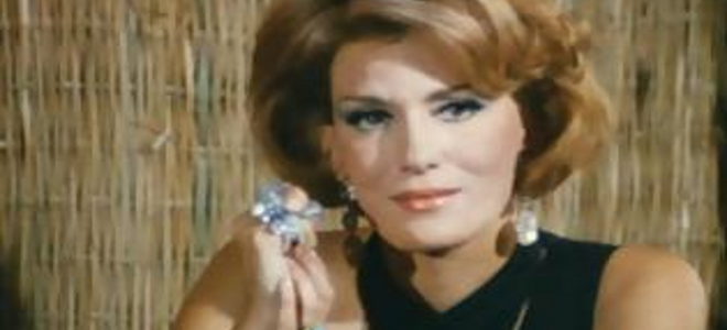 Σπάνια δημόσια εμφάνιση της Μαίρης Χρονοπούλου 