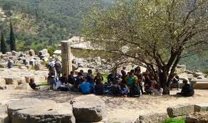 Θέλεις να γίνεις ξεναγός; Μάθε τώρα πώς μπορείς…