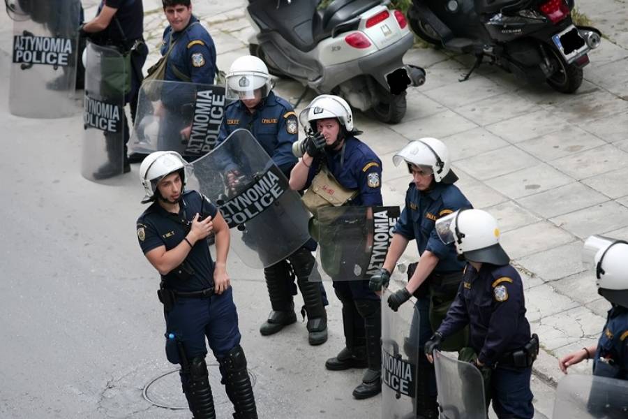 Φρούρια οι τράπεζες!!! Μέτρα ΕΛ.ΑΣ καθώς υπάρχουν φόβοι για ομηρίες πολιτών και τρομοκρατικές επιθέσεις…