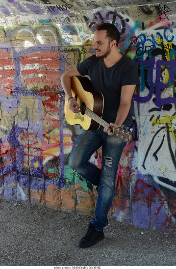 O Άκης Δείξιμος απαντά, στο «κουτσομπολιό»… της αυλής!!!