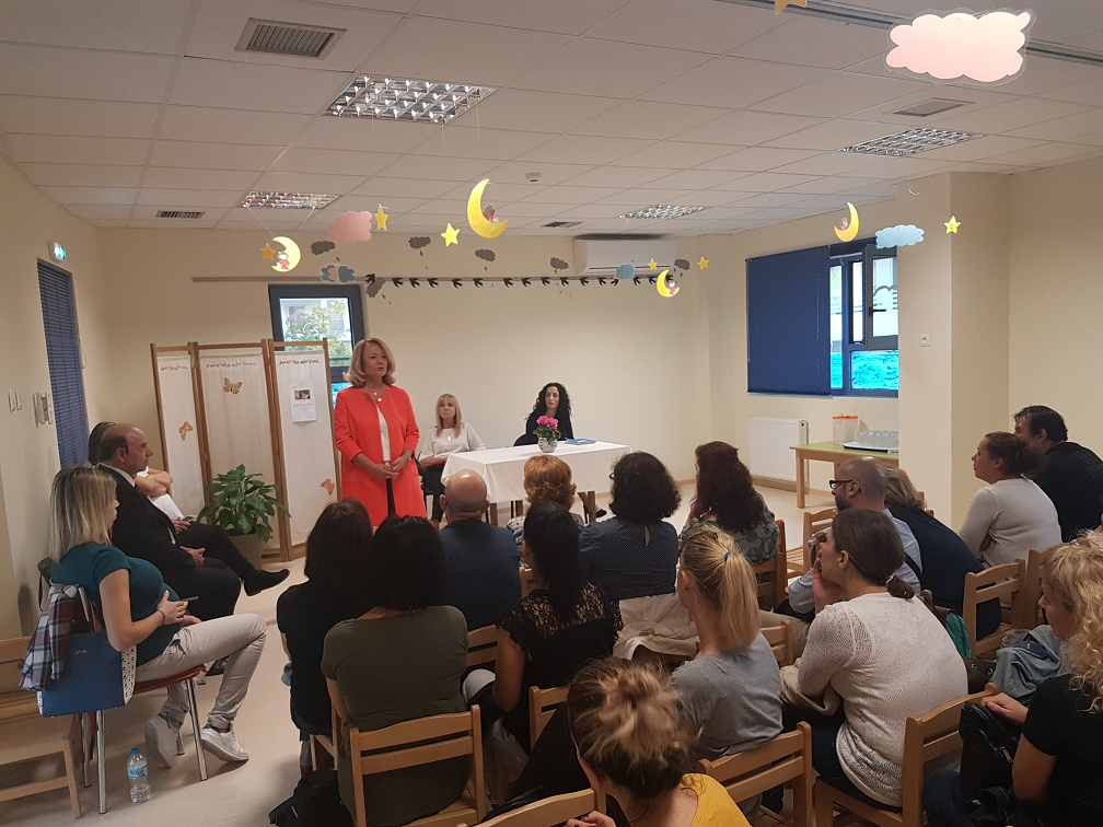 Δήμος Ηρακλείου Αττικής: Δίπλα στους νέους γονείς για την ψυχοσυναισθηματική ανάπτυξη των παιδιών τους.