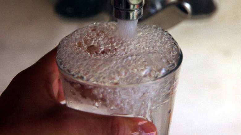 Είναι τρελοί οι Αμερικανοί… «Ωμό» νερό…for ever!!!