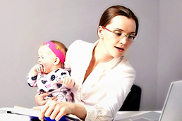 Μπορώ να είμαι γυναίκα καριέρας και μητέρα;