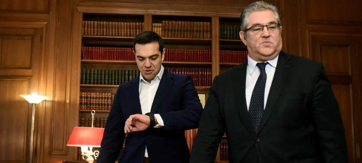 Ο Κουτσούμπας έπιασε στον ύπνο τον Αλέξη, με το ρολόι…