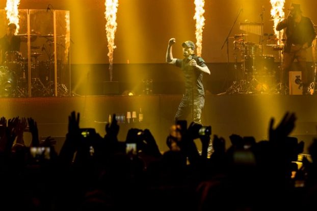 Συνεργασία Ρονάλντο - Ενρίκε Ιγκλέσιας για φιλανθρωπικό σκοπό…