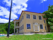 Ανδρίτσαινα, μια βιβλιοθήκη-κόσμημα…