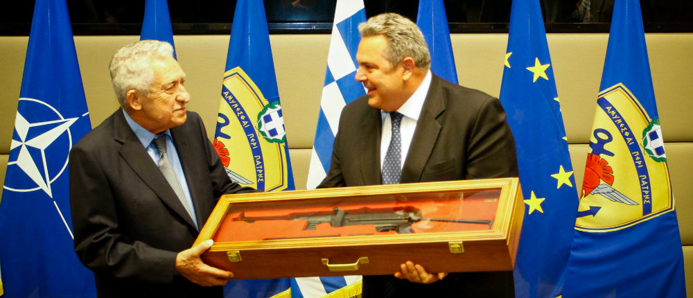 Το καλάσνικοφ, ο Κουβέλης & οι μπεκάτσες!!!