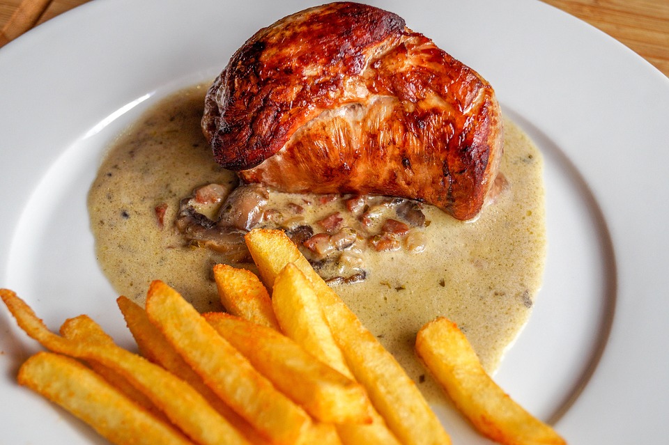 Κυριακάτικο χοιρινό στη γάστρα...