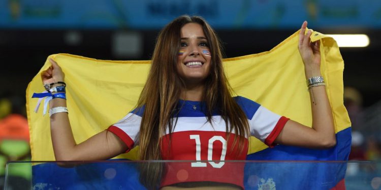 Η FIFA ζητά από τα κανάλια να μη δείχνουν σέξι παρουσίες στις εξέδρες!!!