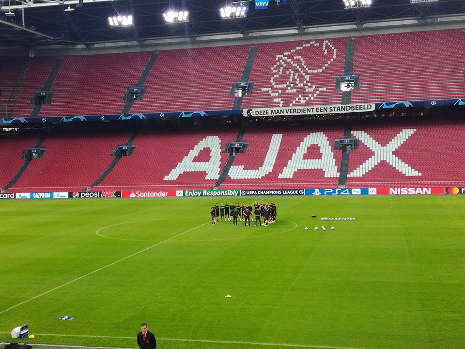 Η ΑΕΚ στο Άμστερνταμ, με το δεξί… (foto)