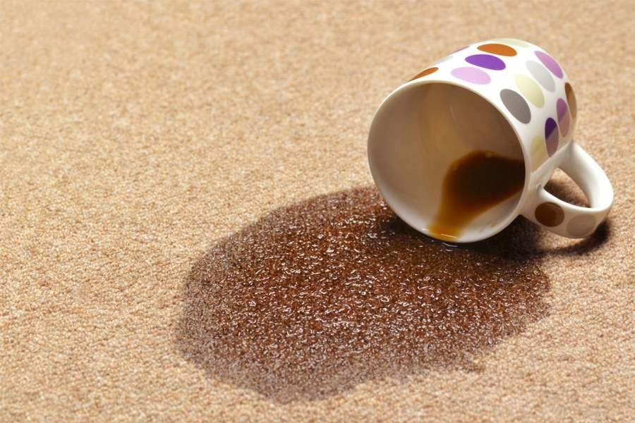 Πως φεύγει ο λεκές του καφέ από το χαλί
