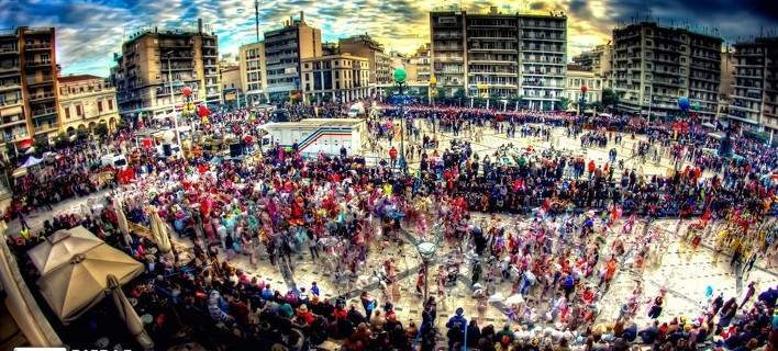 Η κακοκαιρία χτύπησε το καρναβάλι της Πάτρας -Αλλάζει το πρόγραμμα λόγω καιρού…