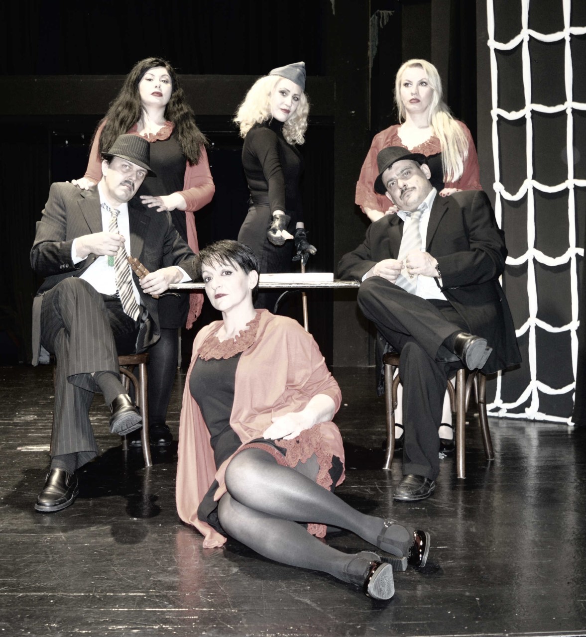 «ΒΛΕΠΕ ΚΑΙ ΦΕΥΓΑ» της Ιωάννας Μαστοράκη σε σκηνοθεσία Θανάση Σάλτα