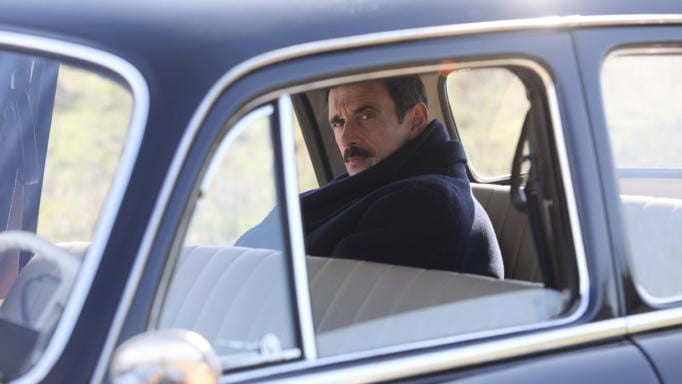 Μια γυναίκα στις «Άγριες Μέλισσες» θα καθίσει τον Δούκα στο σκαμνί!!!