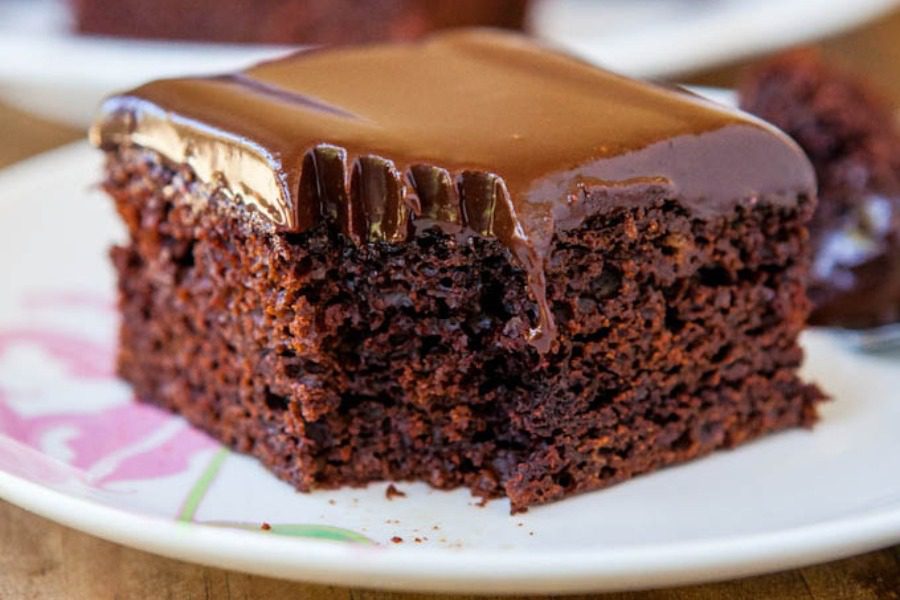 Η συνταγή για το τέλειο κέικ σοκολάτας με μόλις 50 θερμίδες ανά κομμάτι