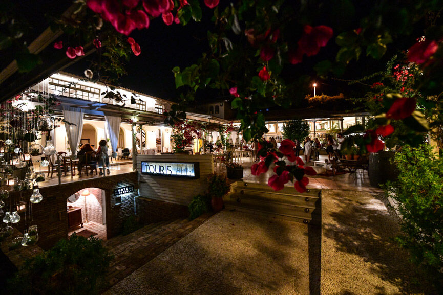 TOURIS CLUB RESTAURANT: Για ένα καλοκαίρι με χαλαρές στιγμές & γευστικές απολαύσεις