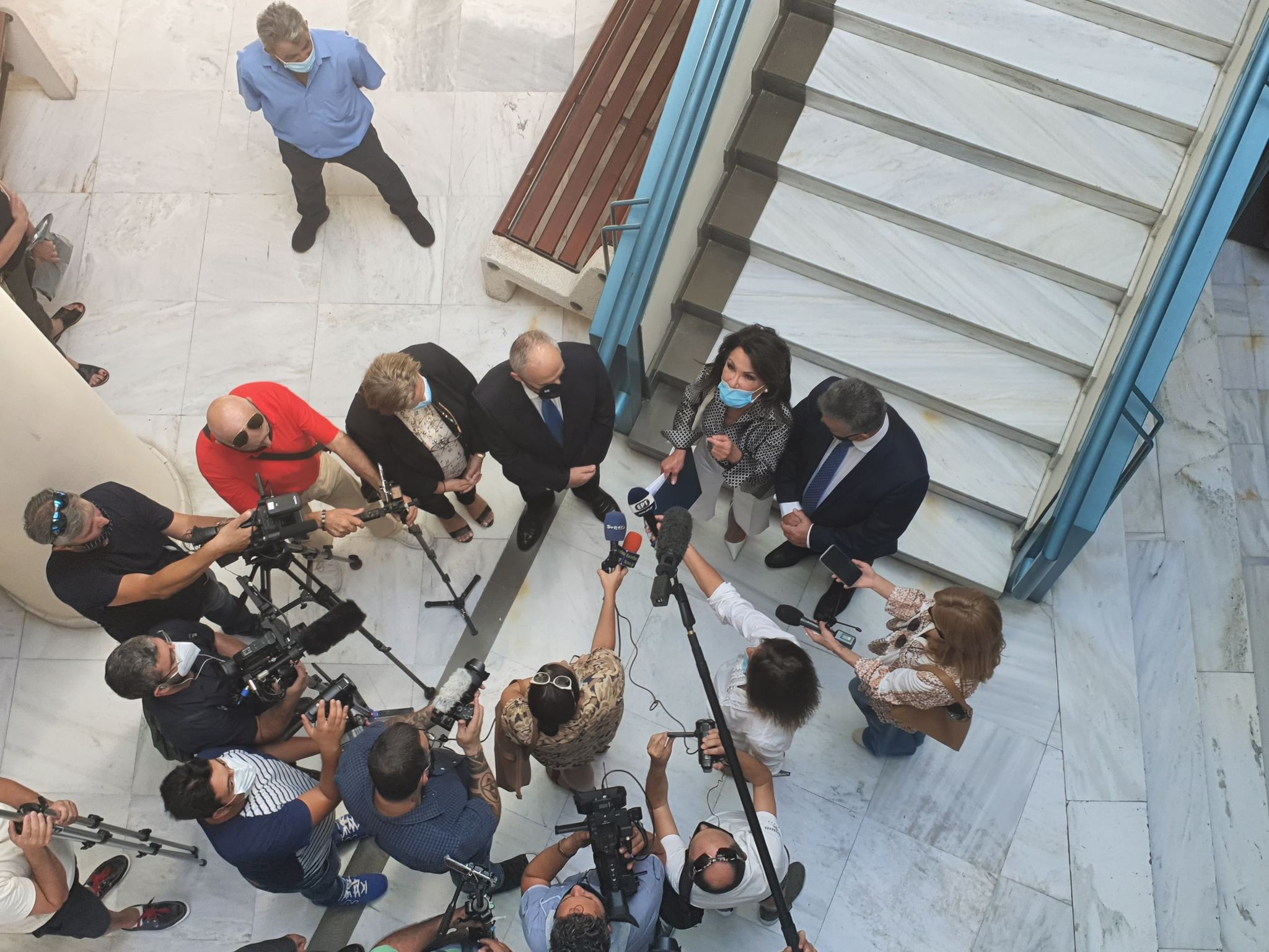 Η Γιάννα Αγγελοπούλου στην Κόρινθο, με παπούτσι που σκοτώνει!!! (video)