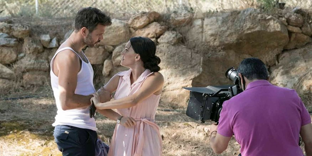 «Αγγελική»: Η Αγγελική ανακαλύπτει ότι ο Παύλος είναι ο εραστής της Τζένης