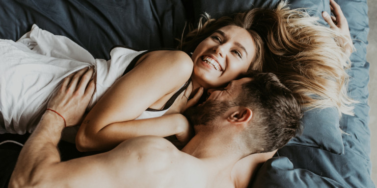 Οι 5 τάσεις στο σεξ το 2021: Τι είναι το V-power