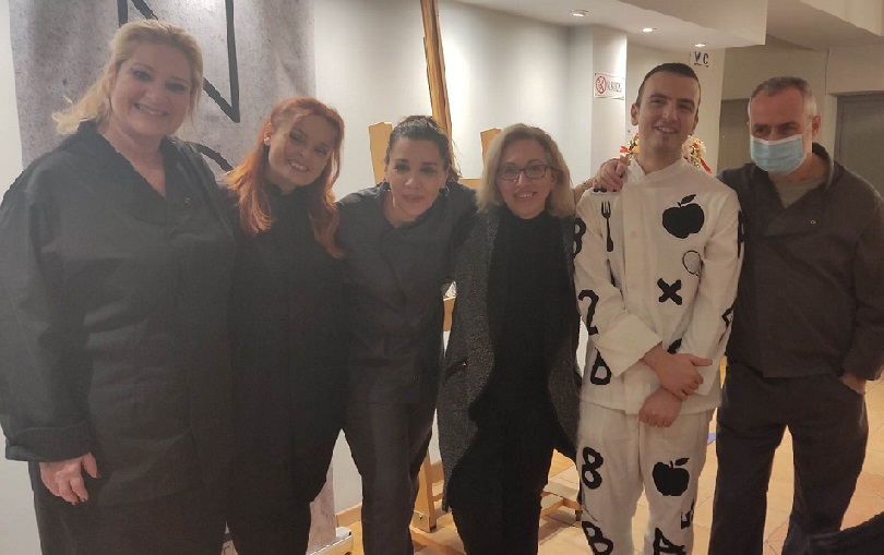 Ο aylogyros news στην παράσταση «Το Γονεοτροφείο» του Χρήστου Δασκαλάκη στο Θέατρο Nous. Η άποψή μας…