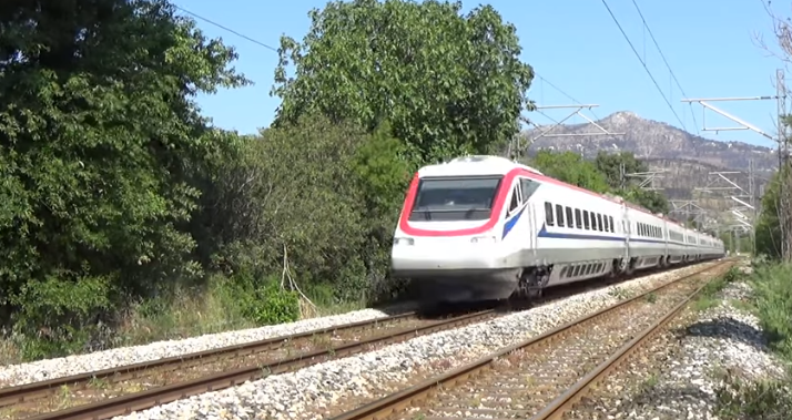 ΤΡΑΙΝΟΣΕ: Ντεμπούτο για το «ETR 470» που φέρνει... πιο κοντά Αθήνα και Θεσσαλονίκη (φωτογραφίες)