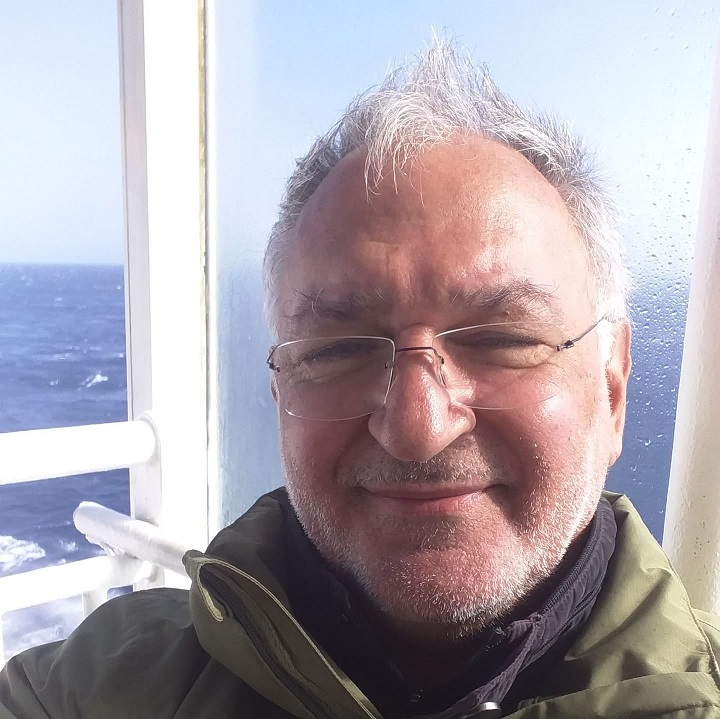 4bdabf69 332f 4e2a b065 aa400605188d