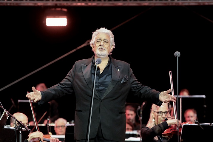 Έγραψε ιστορία ο Πλάθιντο Ντομίνγκο σε μια ανεπανάληπτη συναυλία στην Ιερά Μονή Τοπλού στη Σητεία