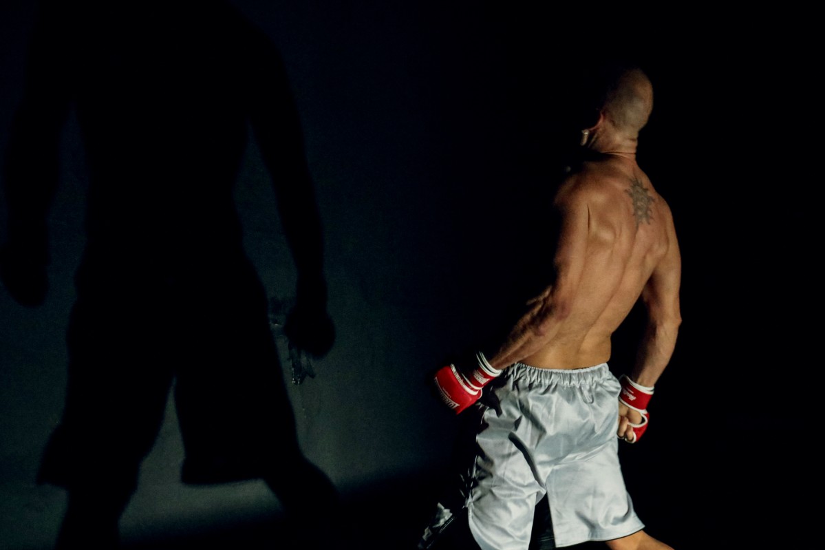 Τελευταία ευκαιρία για το «ΤΑΠ ΑΟΥΤ» του Ανδρέα Φλουράκη στο θέατρο Μικρό Γκλόρια