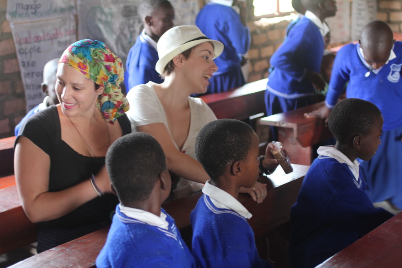 Κωνσταντίνα Νικολαΐδη: «Η Αγάπη οδηγεί στην προσφορά και η επαναληπτικότητα της προσφοράς, στην Αγάπη», συνέντευξη στον Παύλο Ανδριά 