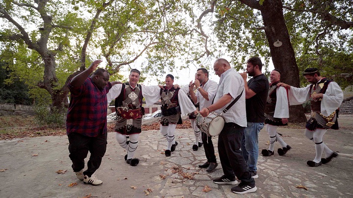 PANIGIRISTES.00 56 51 21.Still002