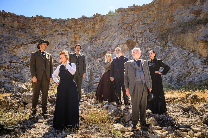 «ΣΟΛΝΕΣ, Ο ΠΡΩΤΟΜΑΣΤΟΡΑΣ», του Χένρικ Ίψεν στο Θέατρο Αλκμήνη